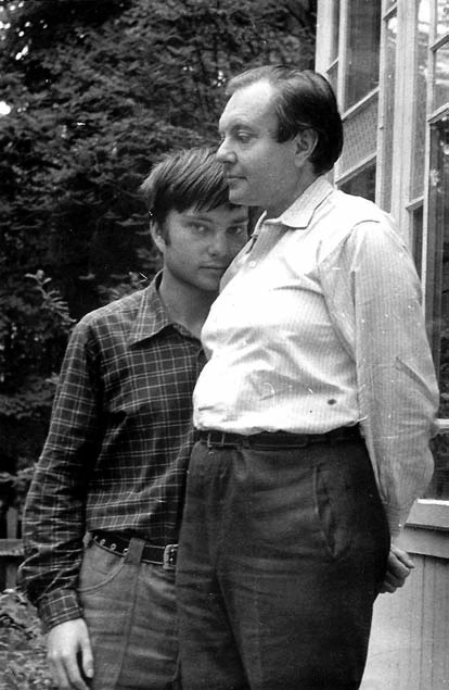 В.А. Успенский с сыном. 1978 год